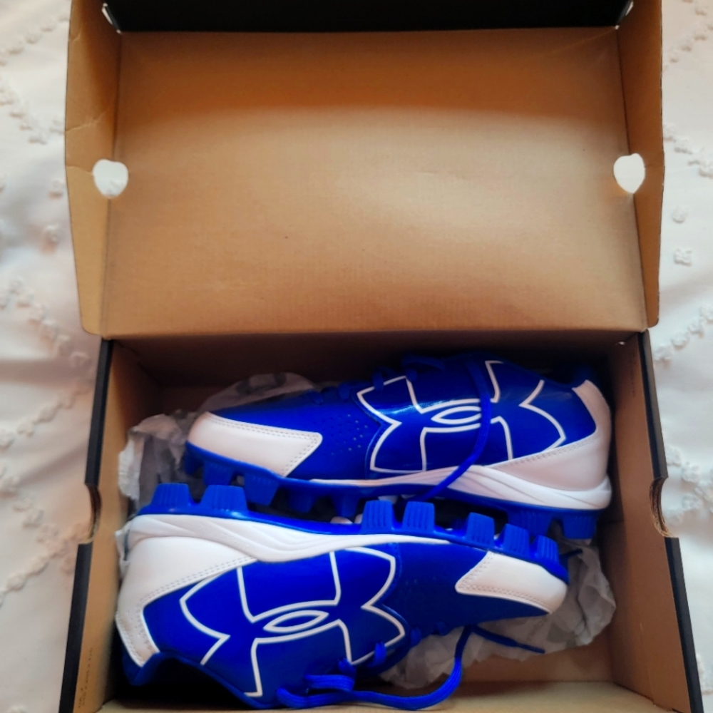 Under Armor Baseball Cleats